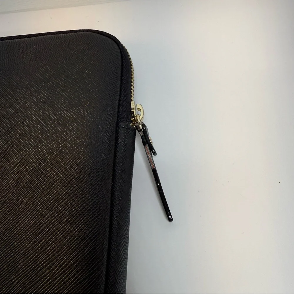 Kate Spade Black Laptop Sleeve 13” MacBook Case Gold Plaque Zip